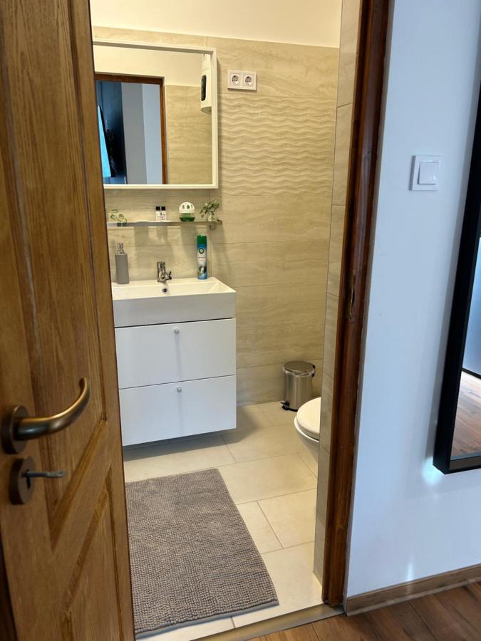 R59 Apartman With Free Parking Pécs Buitenkant foto